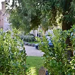 Higginson House