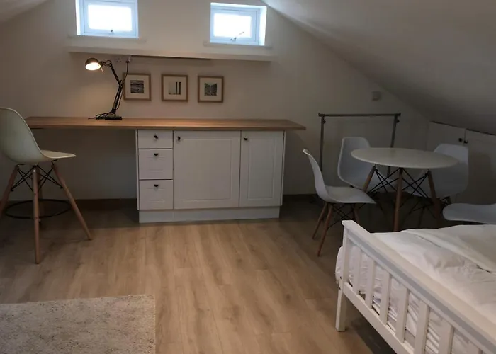 Oak Tree Studio