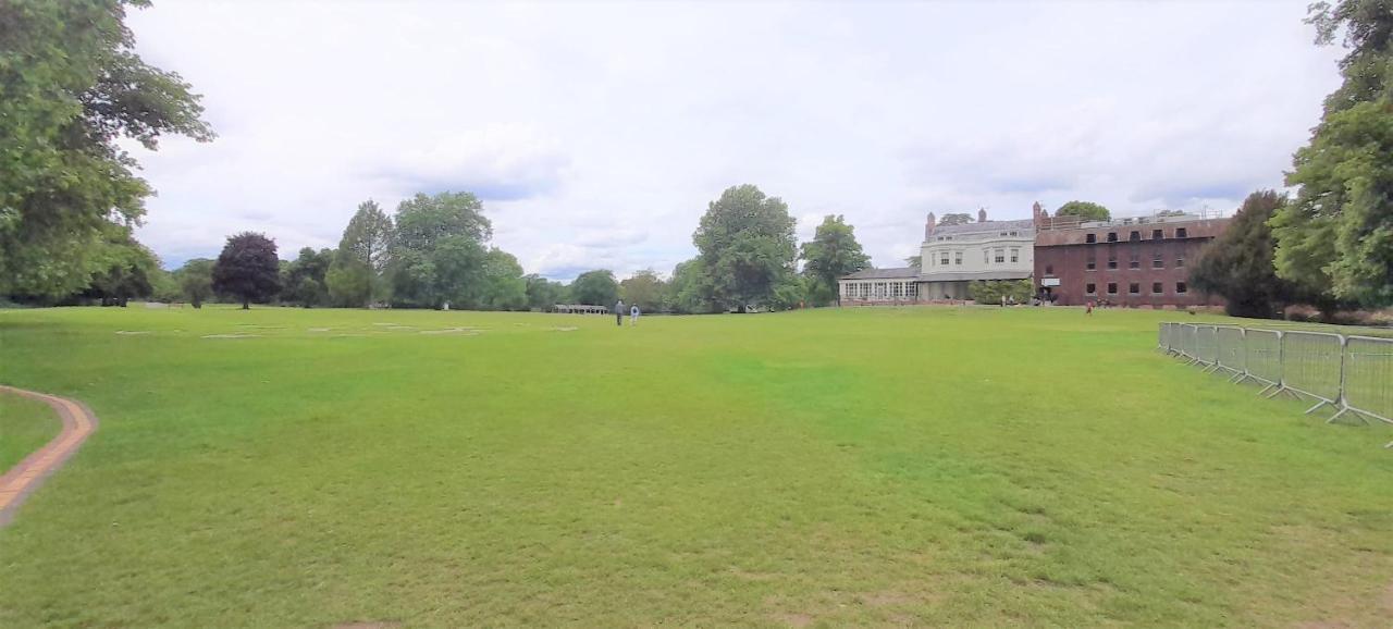 Seven Living Residences Marlow Holiday home