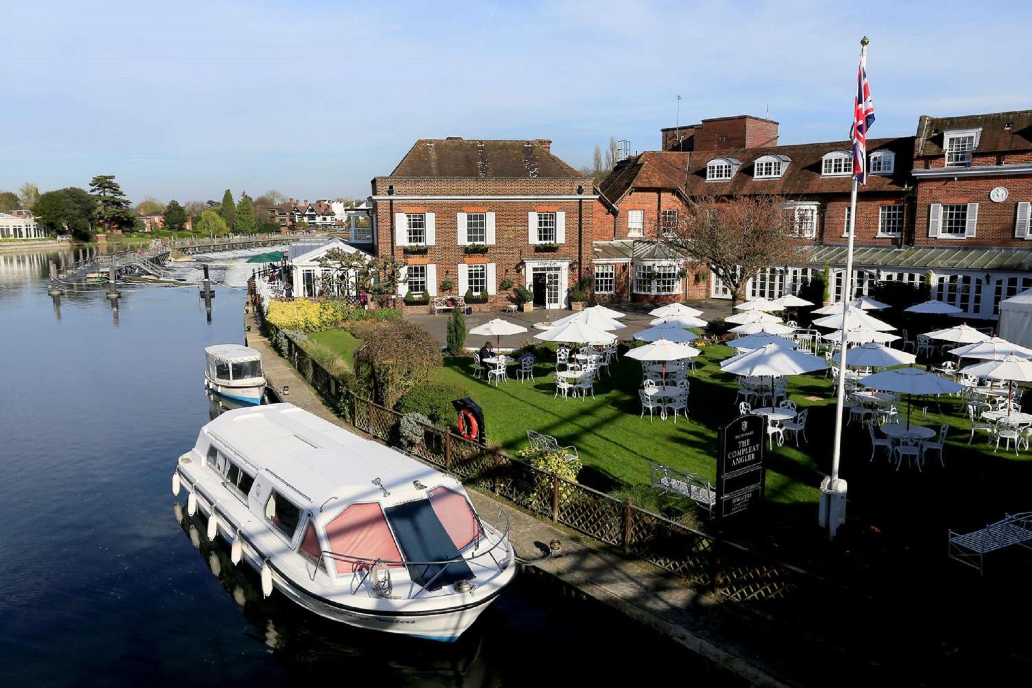 Macdonald Compleat Angler 4*