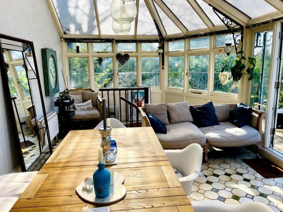 Holiday home Stunning Riverside With Fantastic Views Marlow (Buckinghamshire)