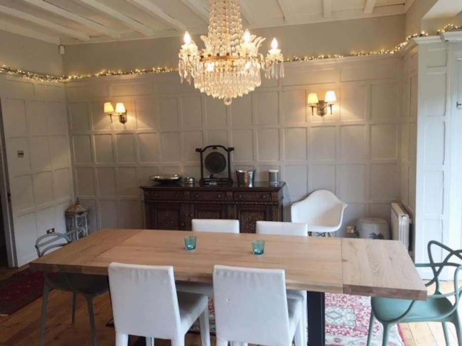 Stunning Riverside With Fantastic Views * Marlow (Buckinghamshire)