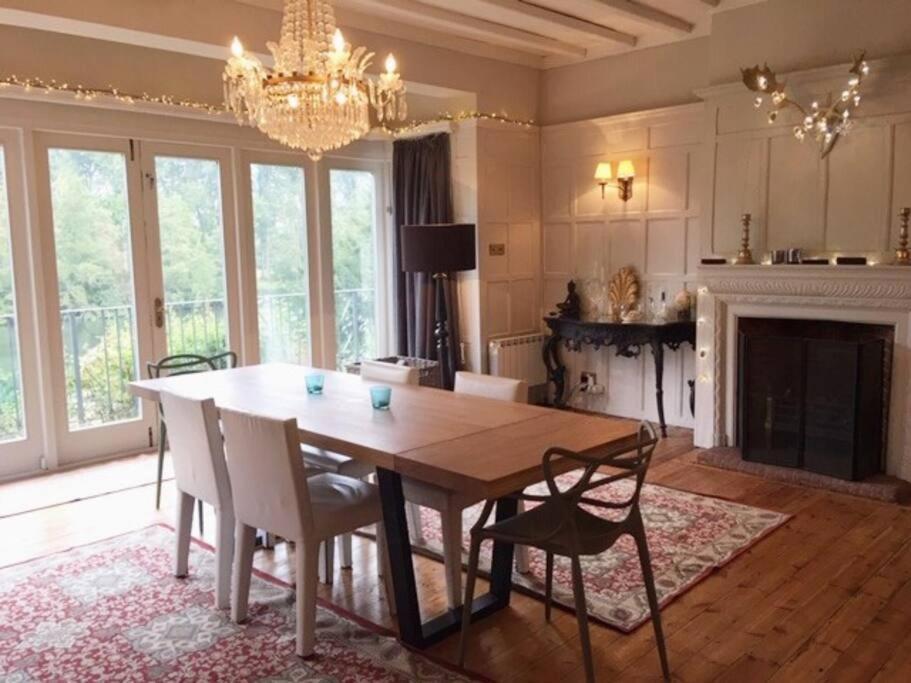 Stunning Riverside With Fantastic Views Holiday home Marlow (Buckinghamshire)