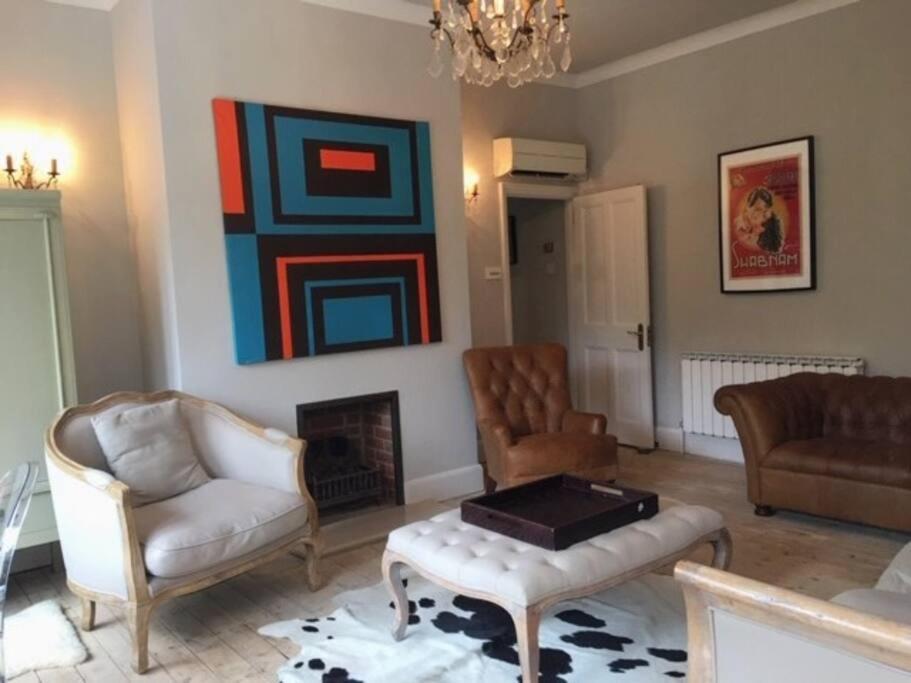 Stunning Riverside With Fantastic Views Marlow (Buckinghamshire)