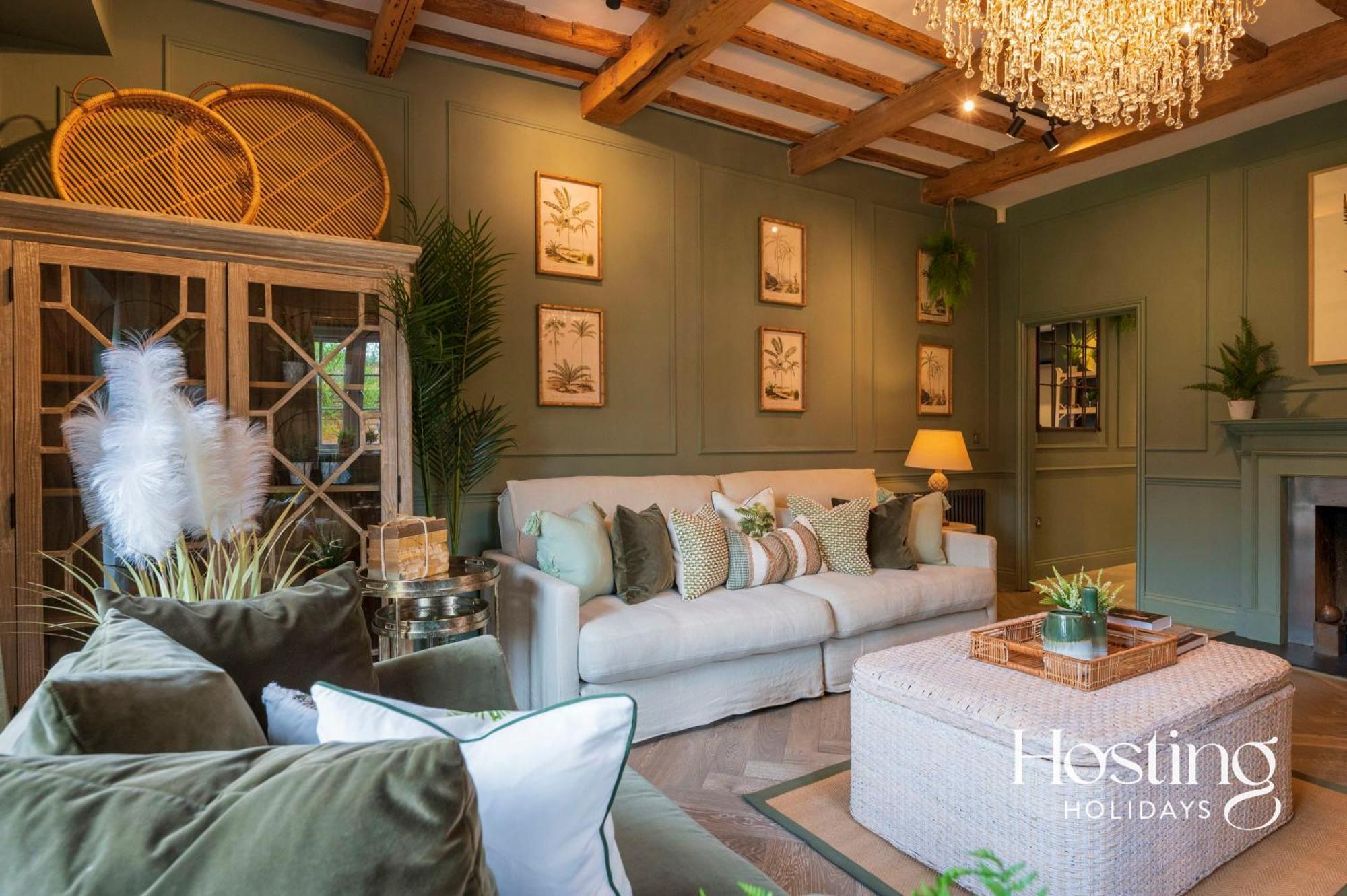 Riverside House - A Truly Unique For 8 Guests *