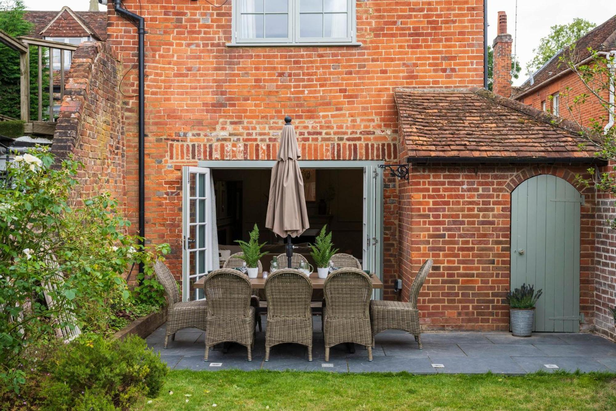 Riverside House - A Truly Unique For 8 Guests * Marlow (Buckinghamshire)