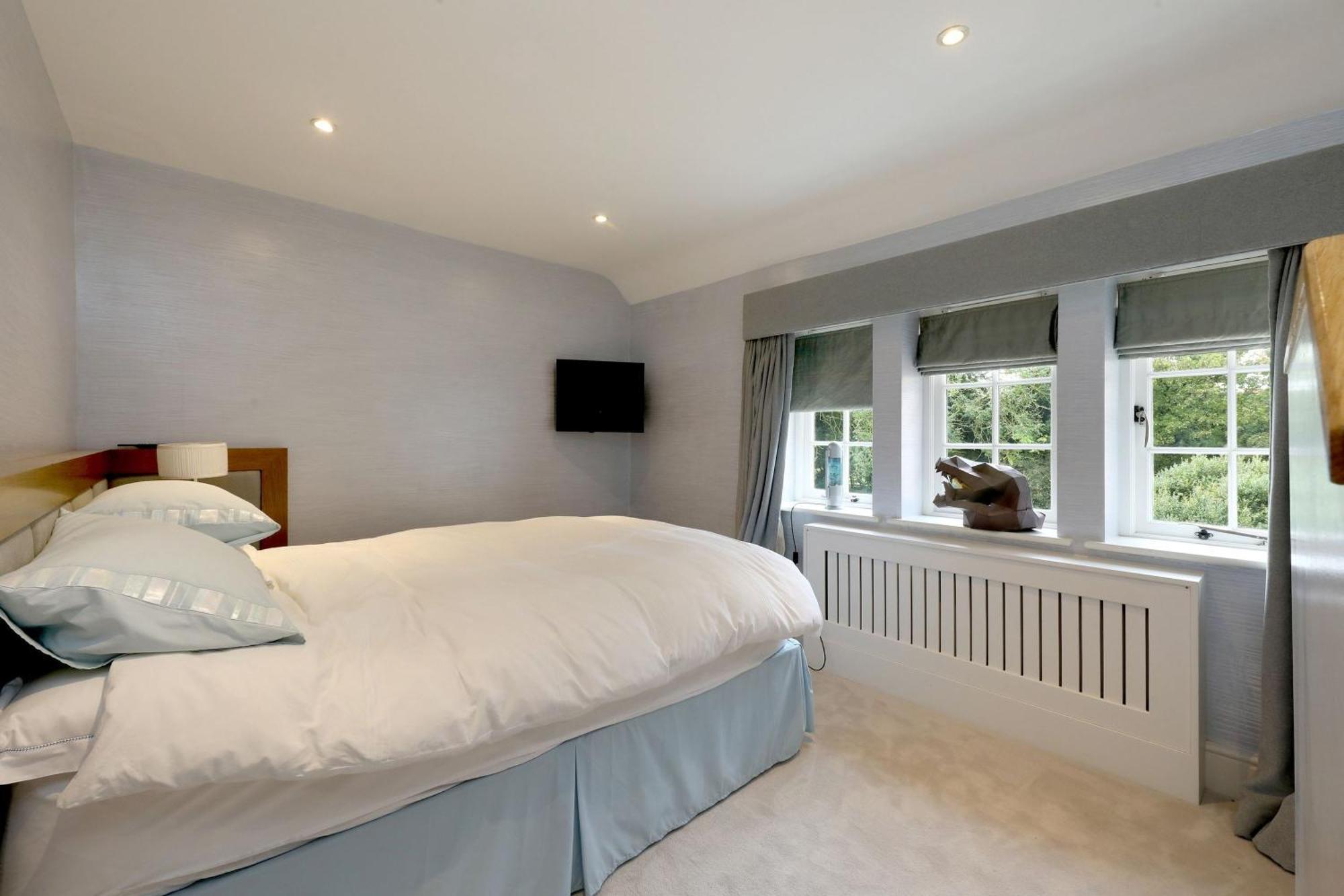 Villa Bockmer House Buckinghamshire *