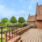 Higginson House