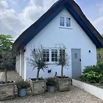 The Little Thatch - Close To Marlow And Henley