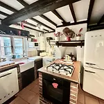Beautiful 17Th Century Cottage