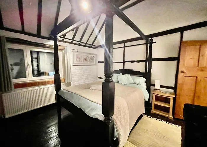 Beautiful 17Th Century Cottage