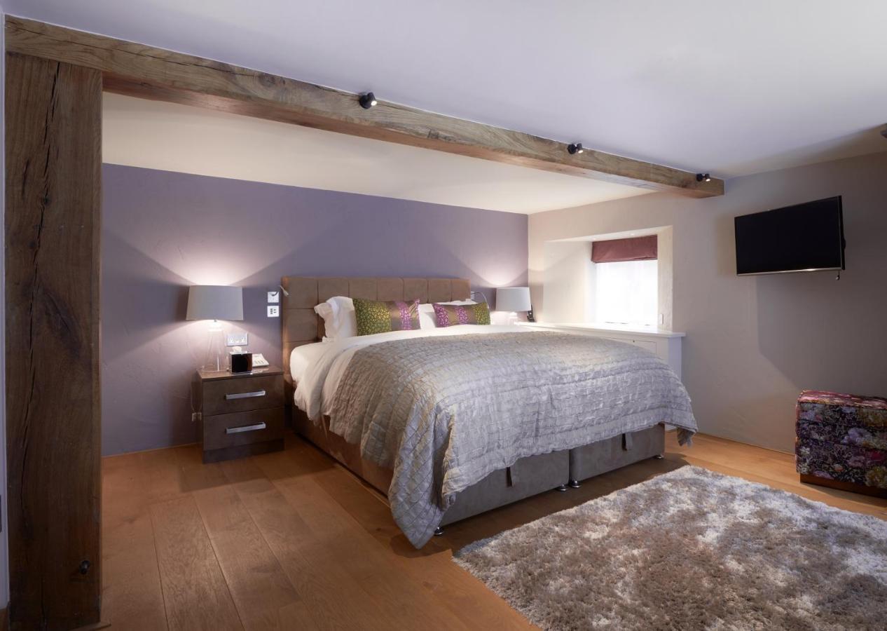 Bed & Breakfast The Dog And Badger 5*