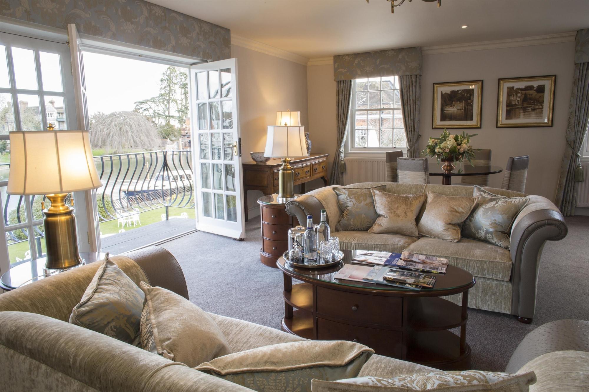 Macdonald Compleat Angler