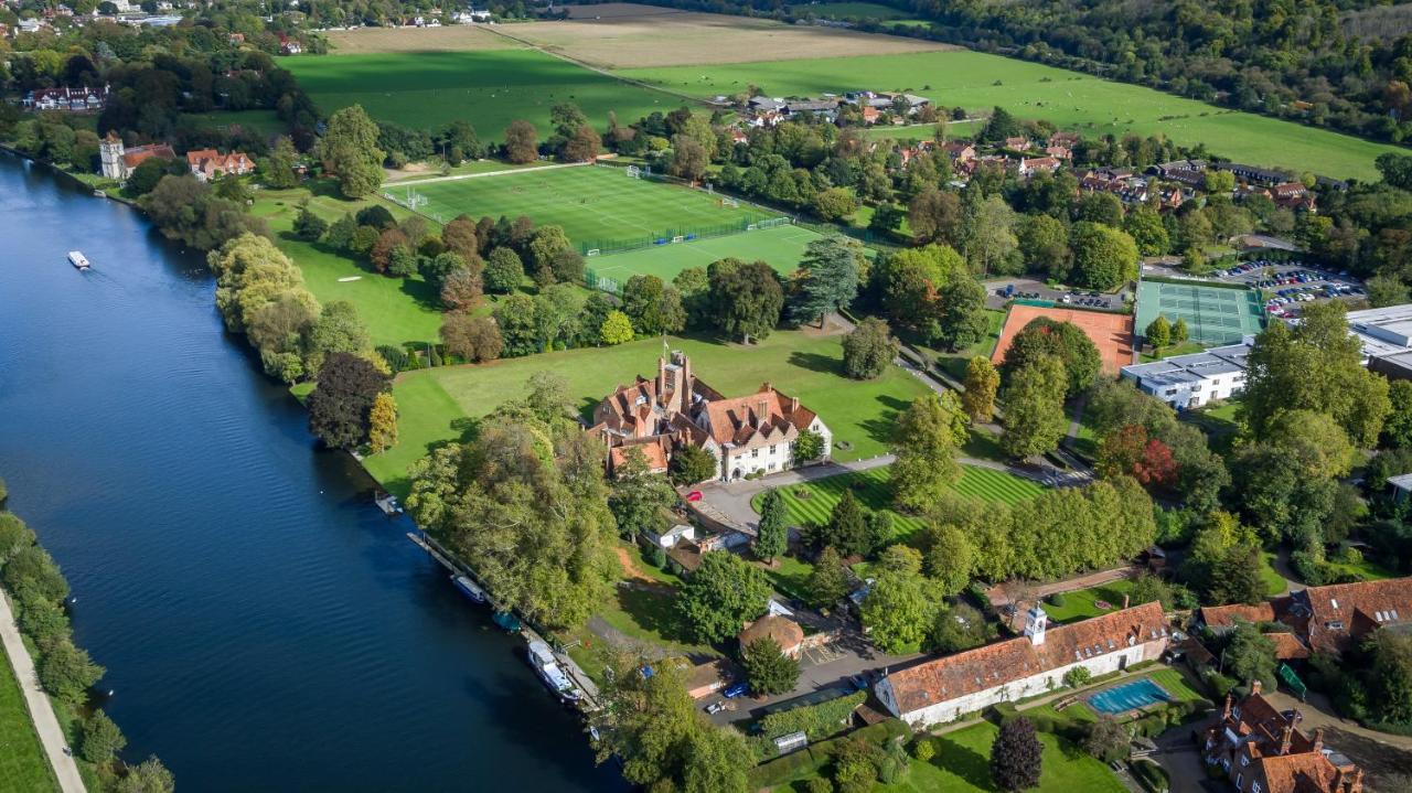 Hotel Bisham Abbey National Sports Centre