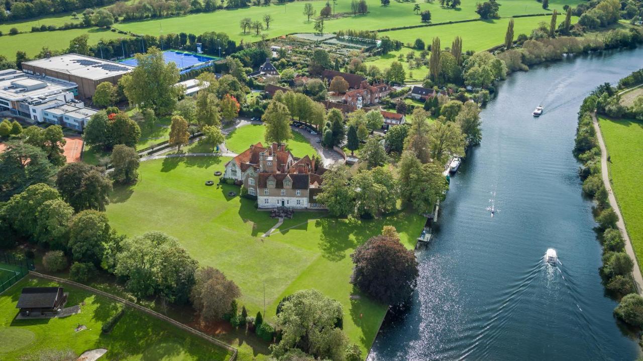 Hotel Bisham Abbey National Sports Centre