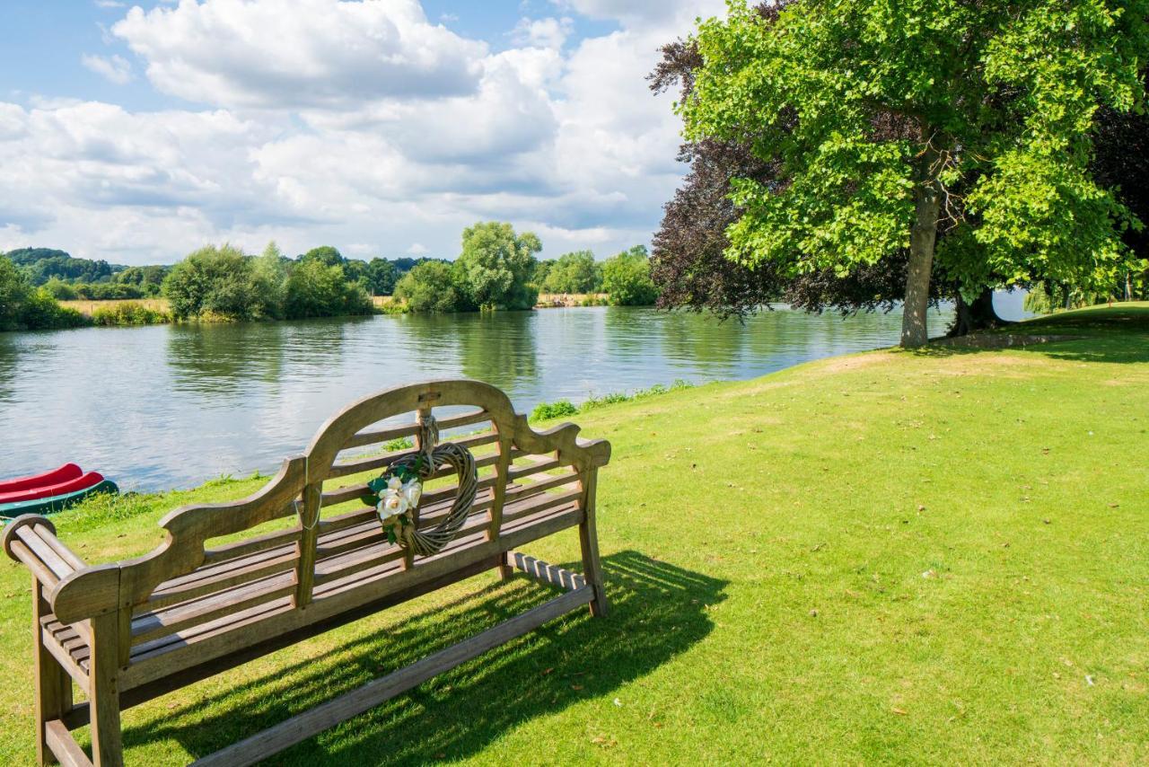Hotel Bisham Abbey National Sports Centre Marlow (Buckinghamshire)