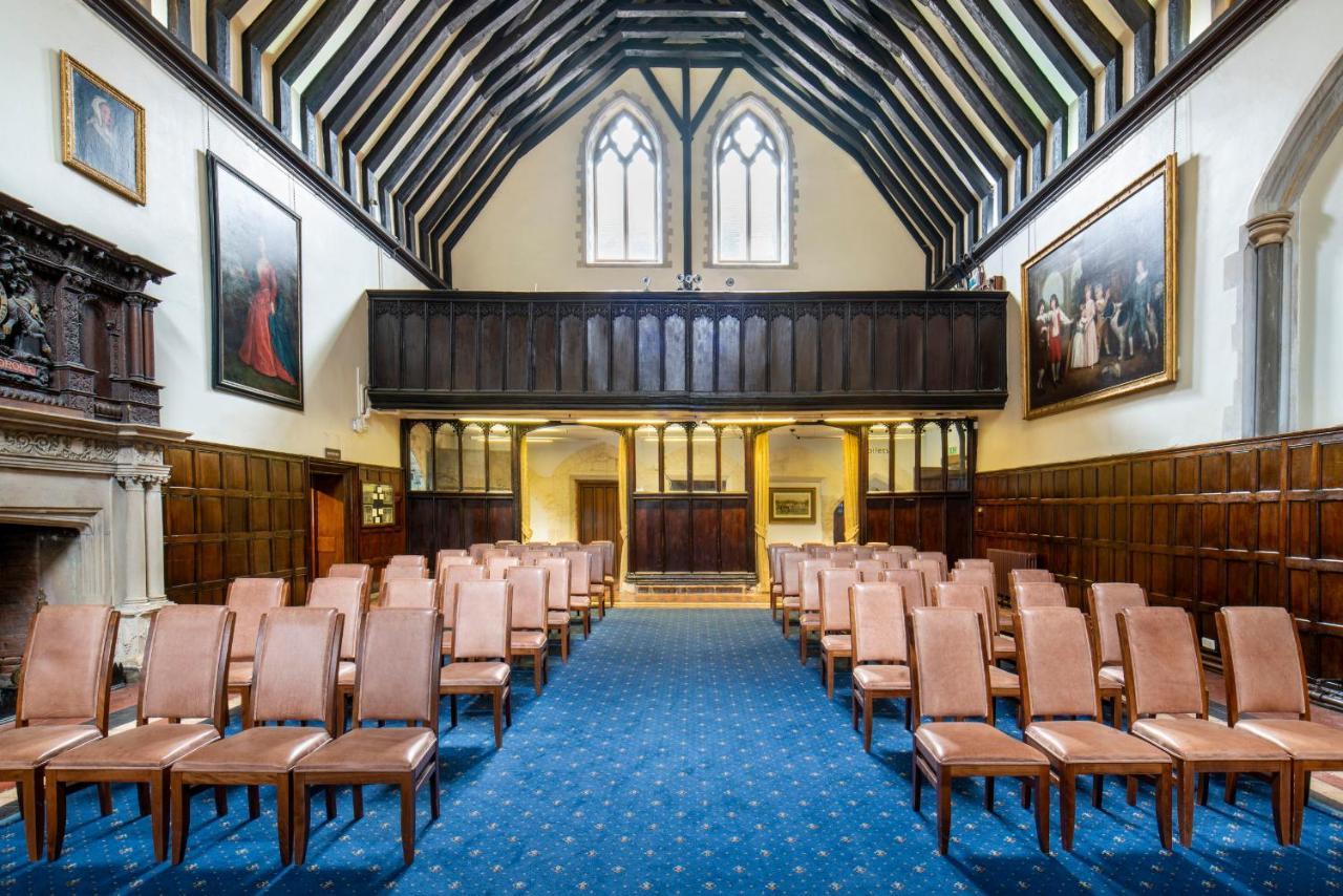 Hotel Bisham Abbey National Sports Centre Marlow (Buckinghamshire)