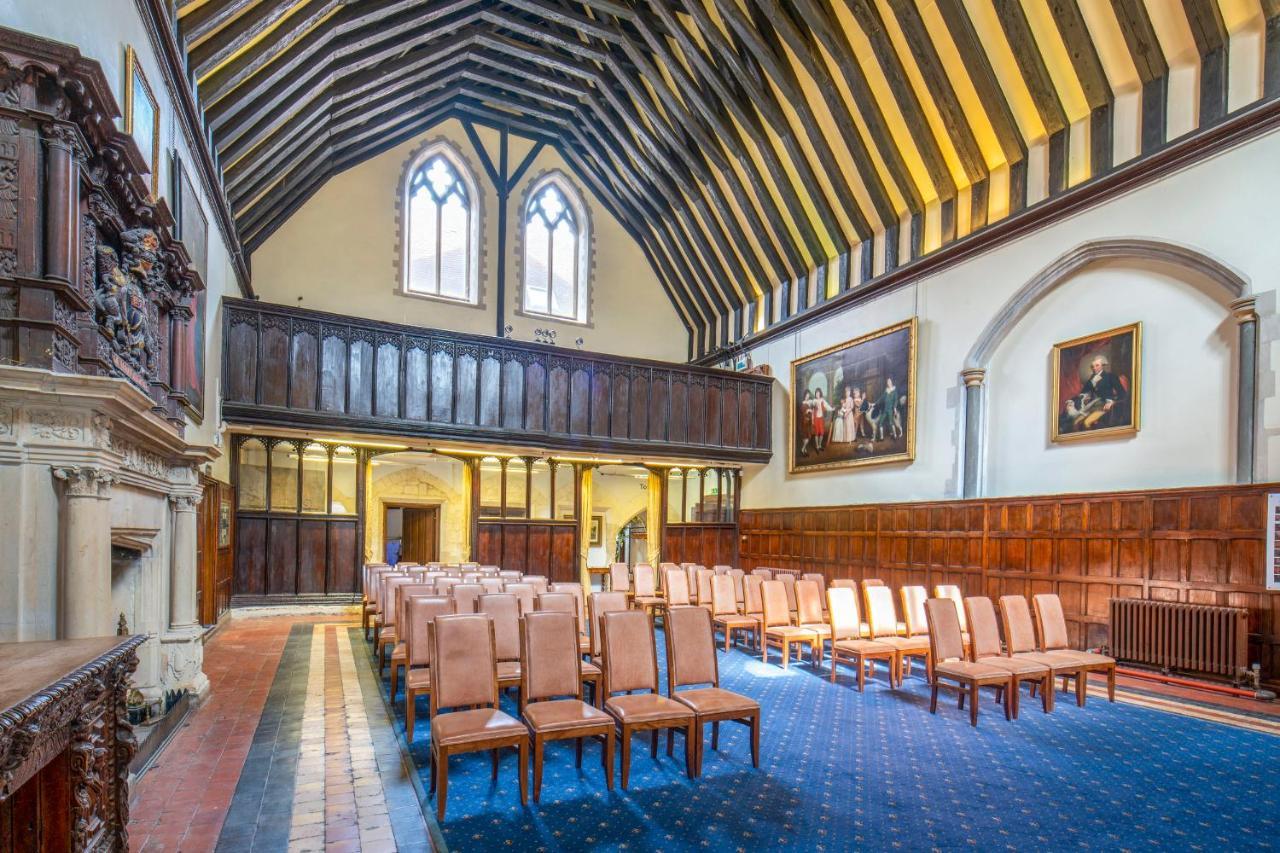Hotel Bisham Abbey National Sports Centre