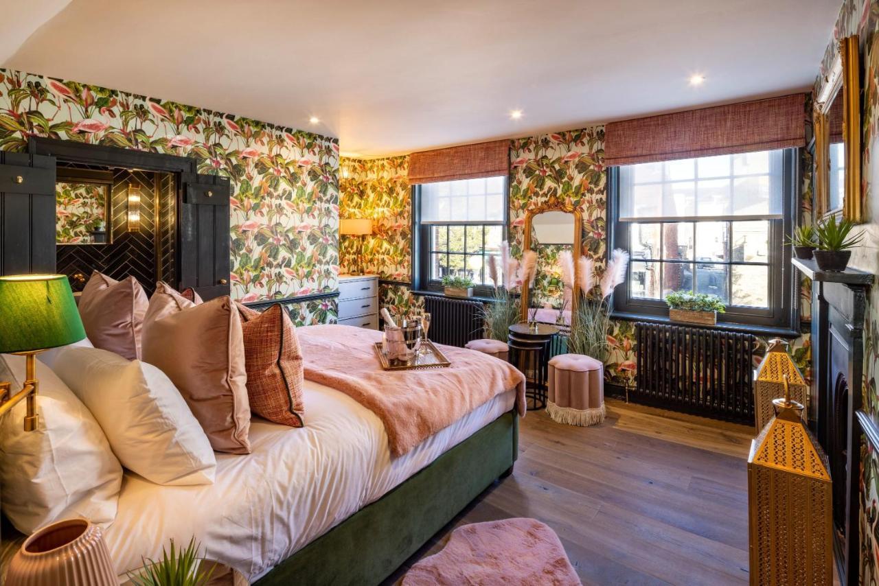 The Palm Marlow * Marlow (Buckinghamshire)