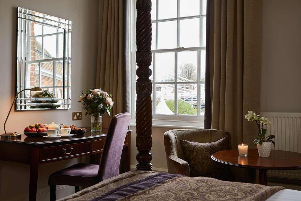 Hotel Macdonald Compleat Angler