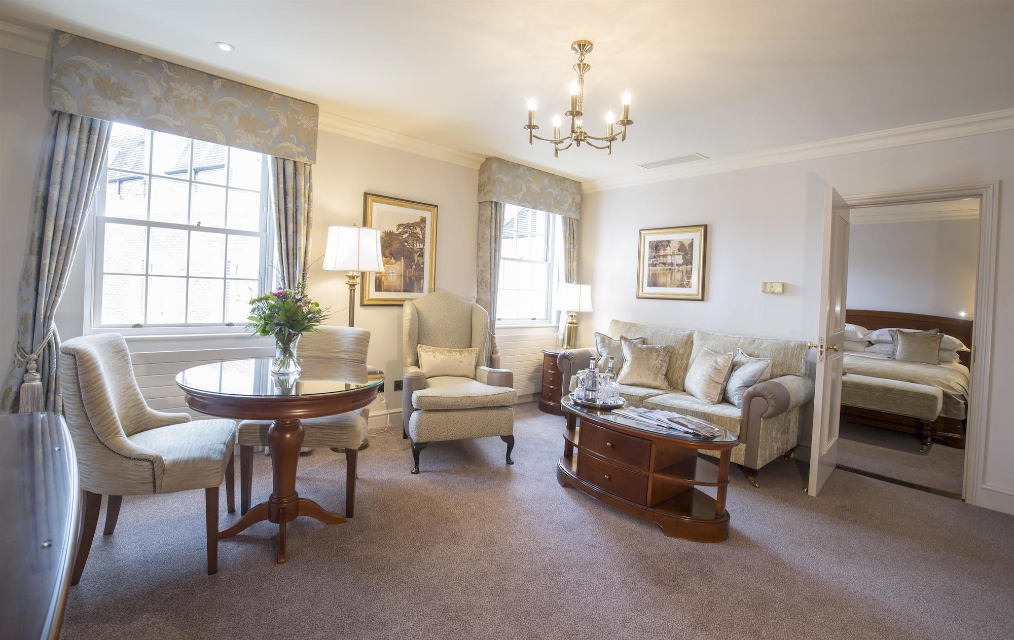 Macdonald Compleat Angler Hotel 4*