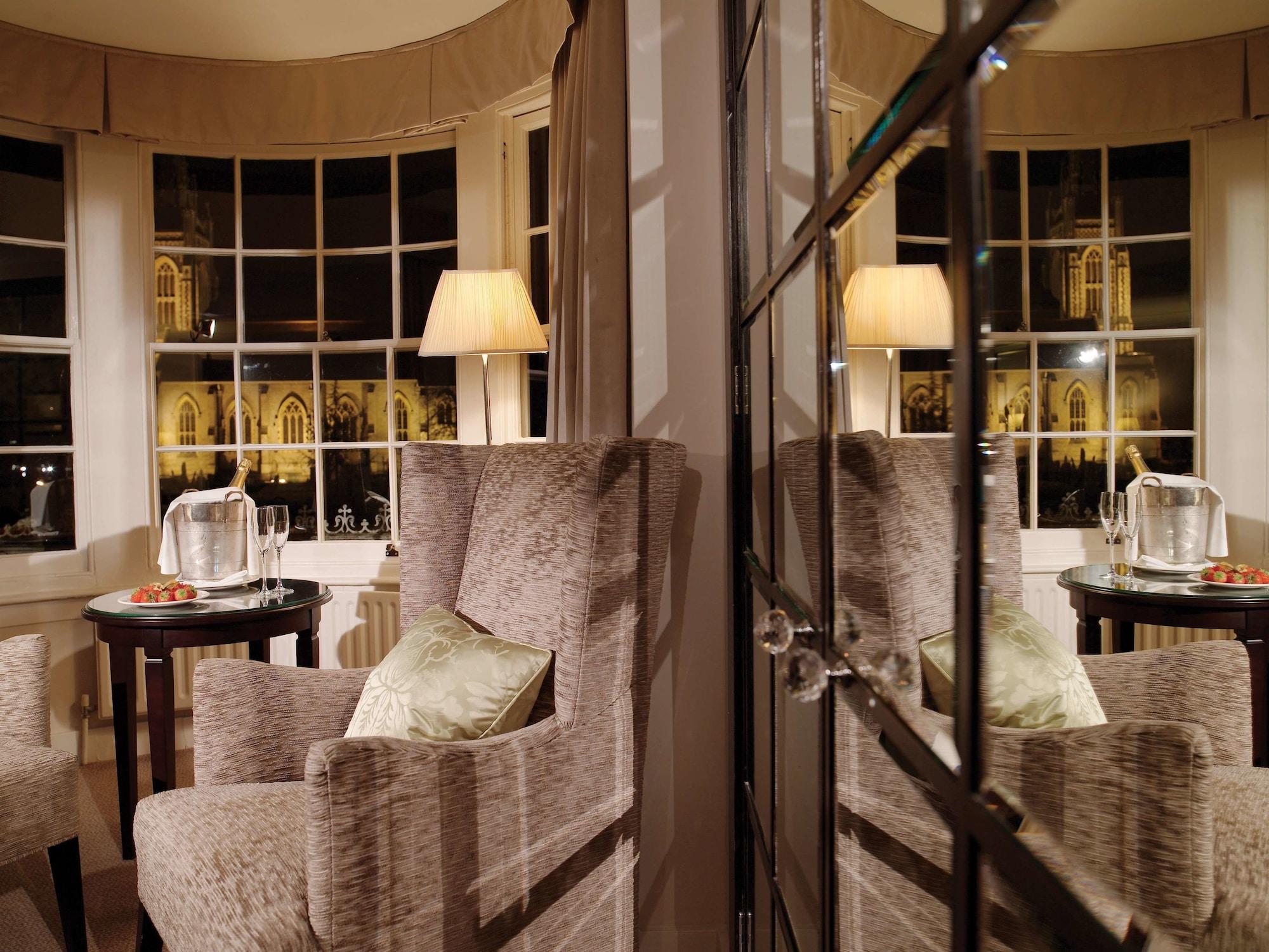 Macdonald Compleat Angler