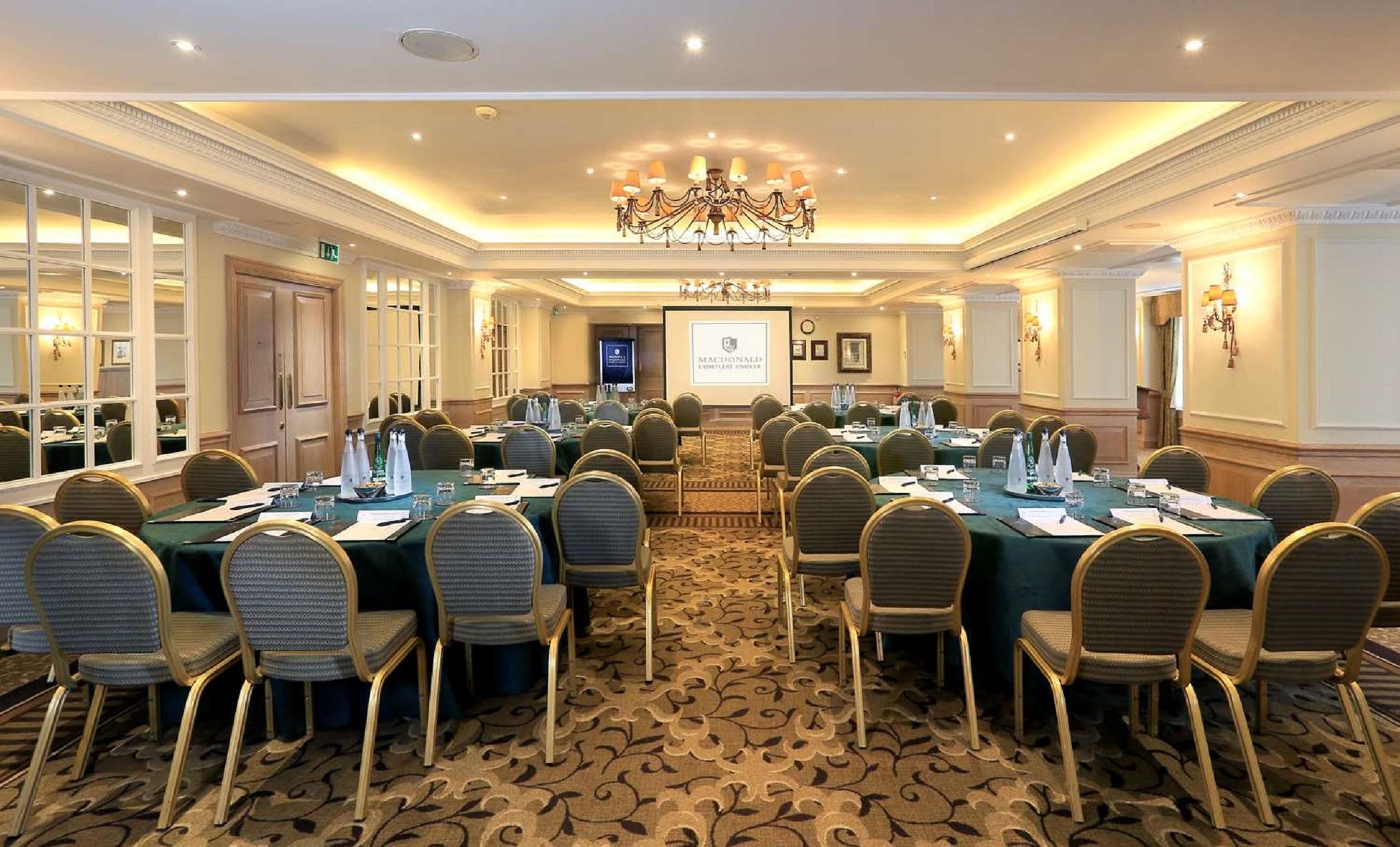 Macdonald Compleat Angler Hotel 4*