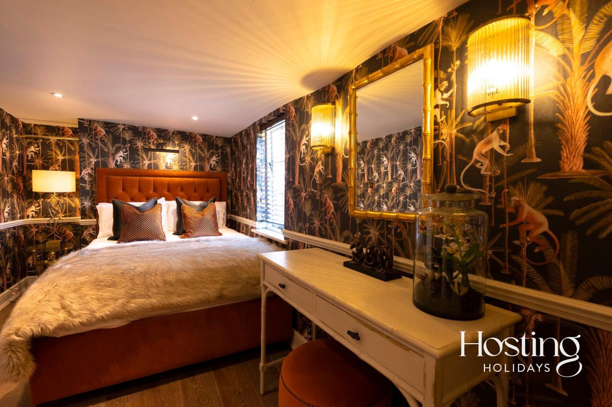 The Palm Marlow Holiday home