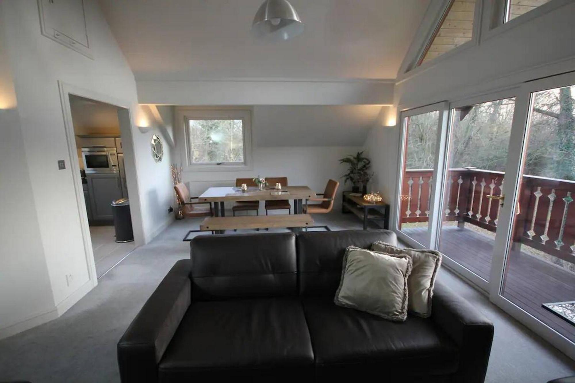 Holiday home Private Estate Lodge-cabin Near River Thames