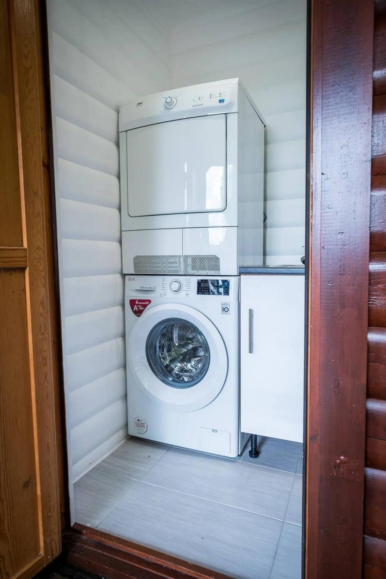 Private Estate Lodge-cabin Near River Thames *