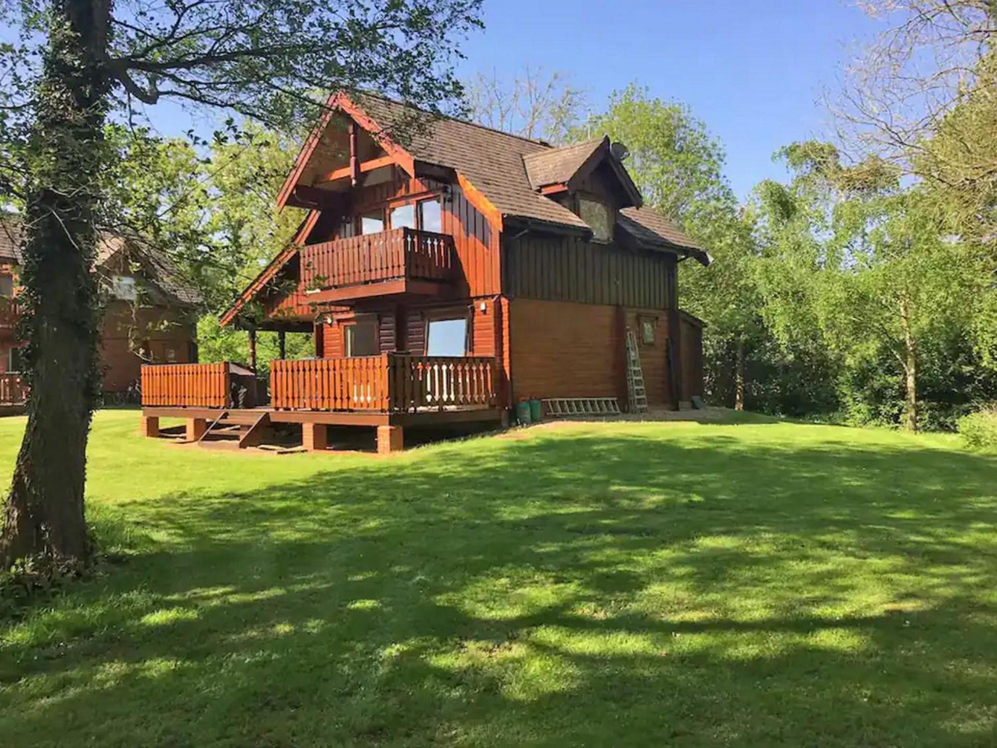 Holiday home Private Estate Lodge-cabin Near River Thames *