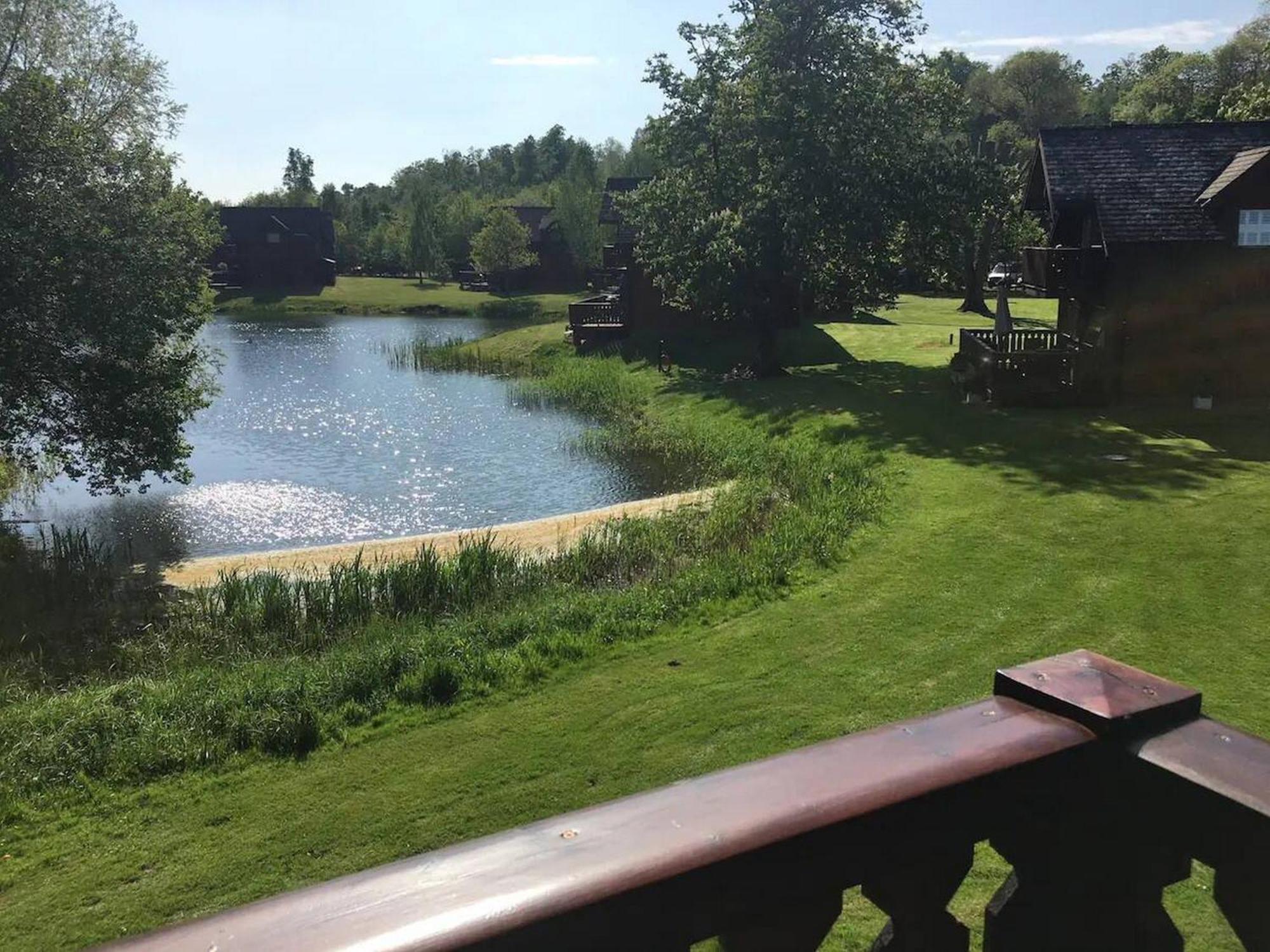 Private Estate Lodge-cabin Near River Thames * Marlow (Buckinghamshire)