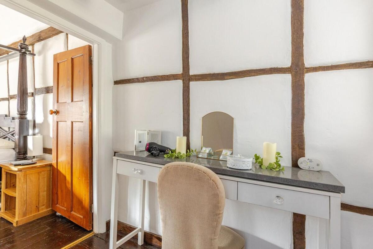 Beautiful 17th Century Marlow (Buckinghamshire)