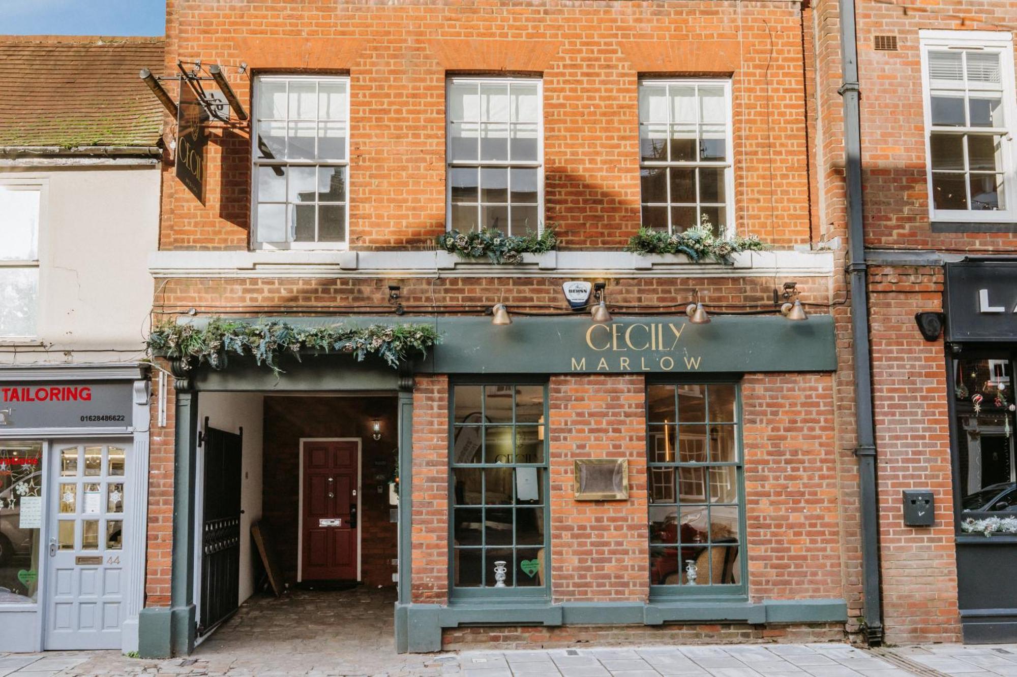 Elegant, Luxury Family Apartment! Marlow Town Centre, Walk To Pubs Apartment