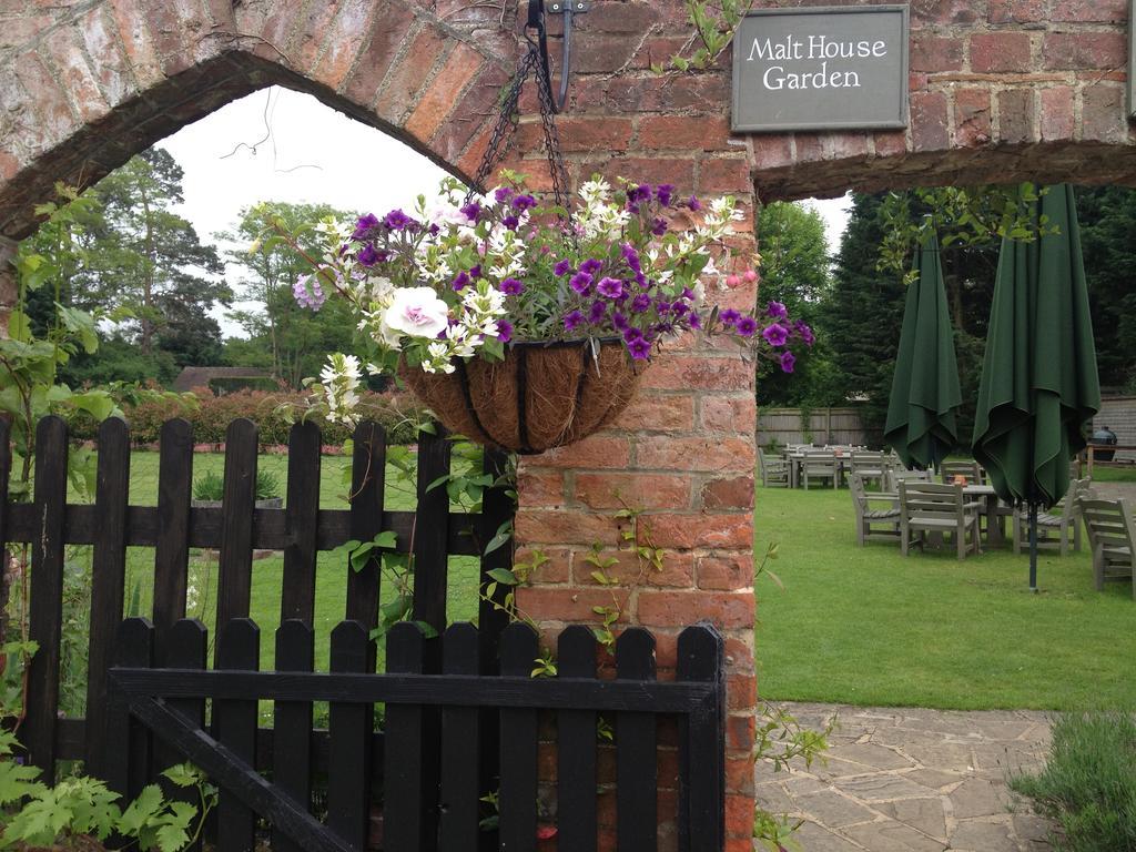 The Olde Bell, Bw Signature Collection 3*
