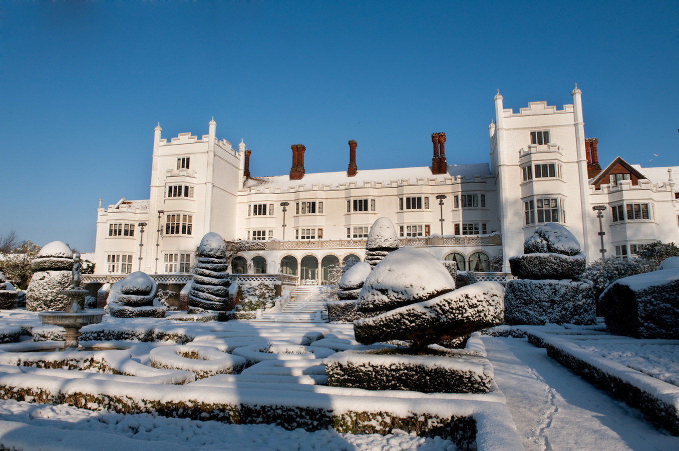 Resort Danesfield House And 4*