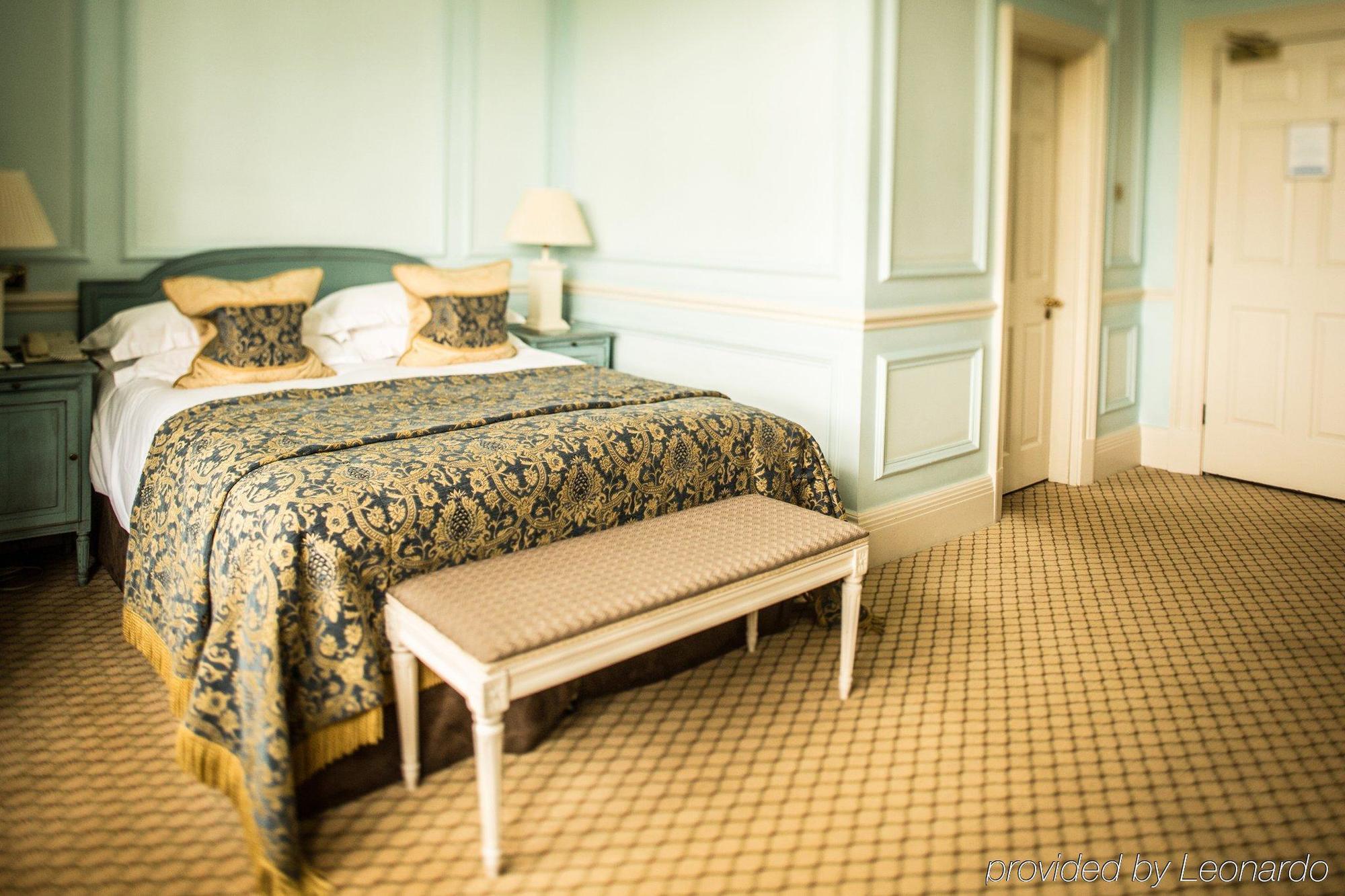 Danesfield House And Resort 4*