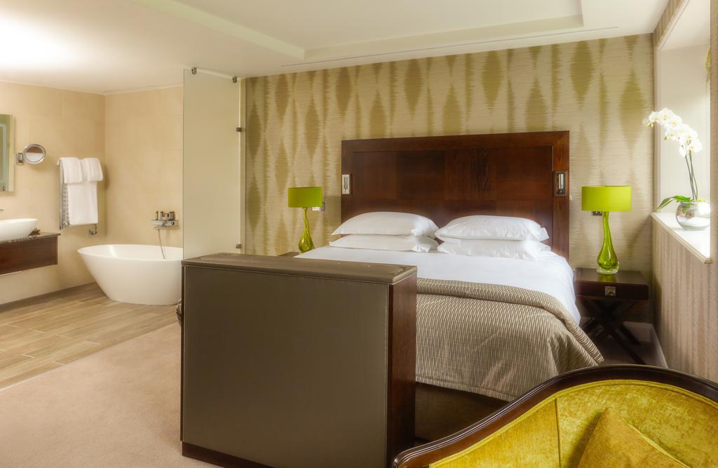 Danesfield House And Resort 4*