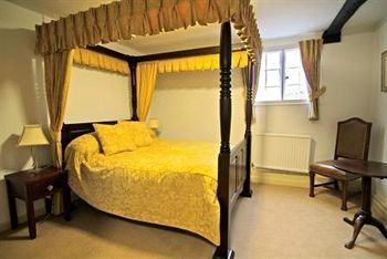 Bisham Abbey National Sports Centre Hotel 3*