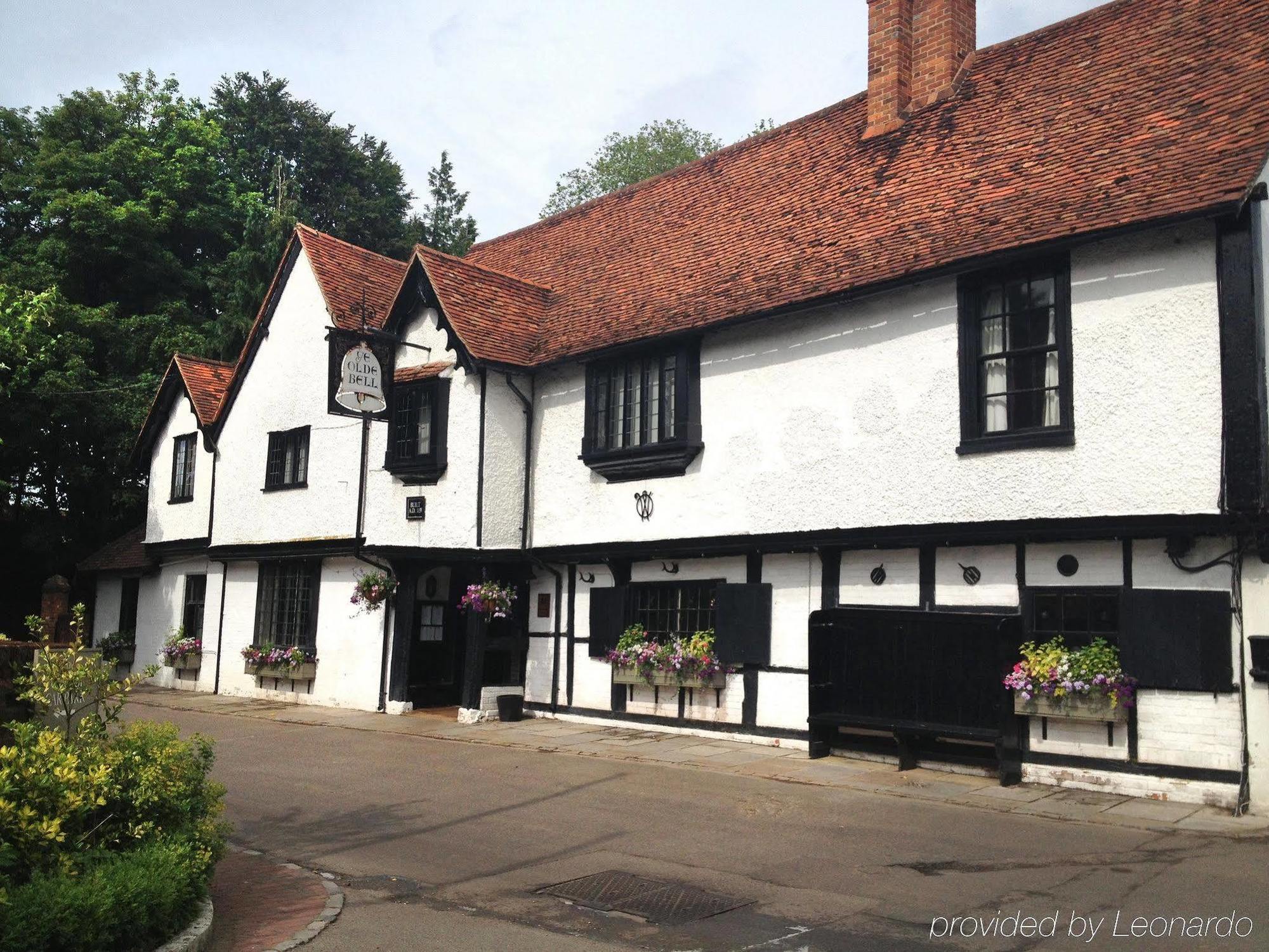 The Olde Bell, Bw Signature Collection