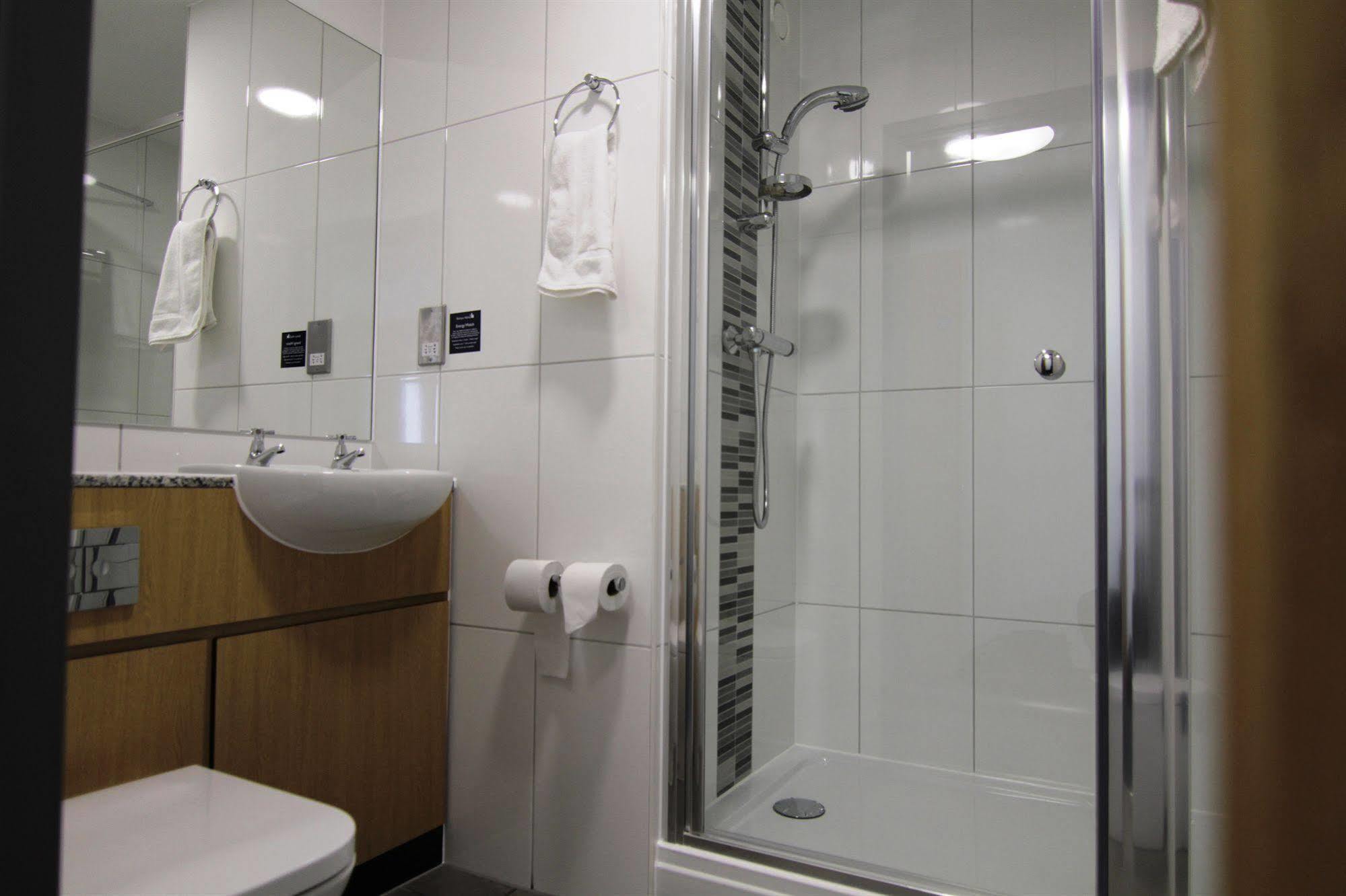 Bisham Abbey National Sports Centre 3*