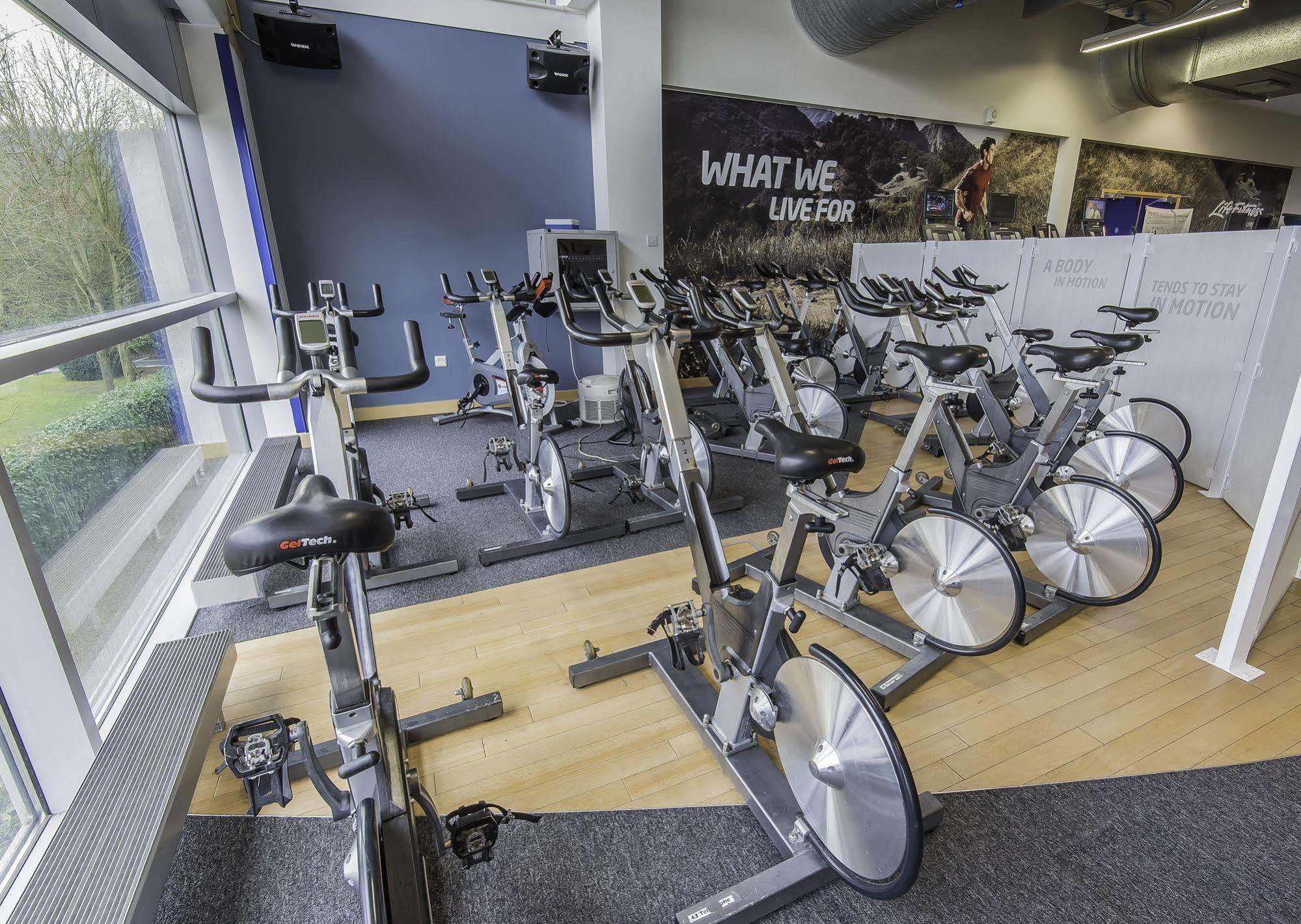 Hotel Bisham Abbey National Sports Centre 3*